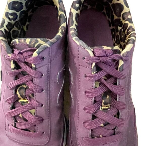 New Balance ~ WL501GB ~ size 8 ~ beautiful deep plum color with animal print - Picture 6 of 9